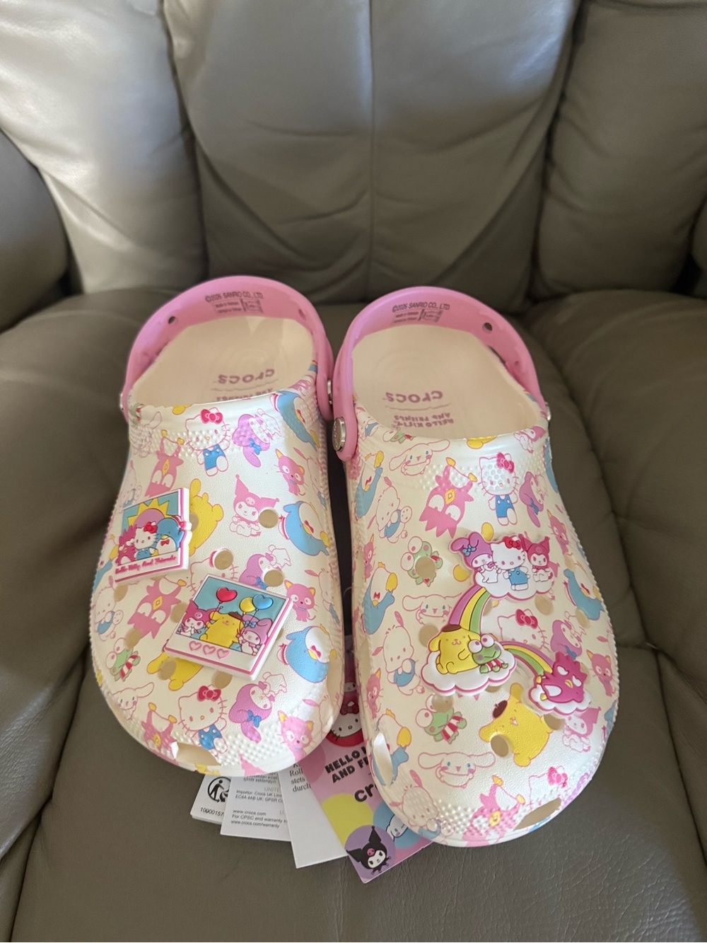 Women’s HELLO Kitty Crocs size 9